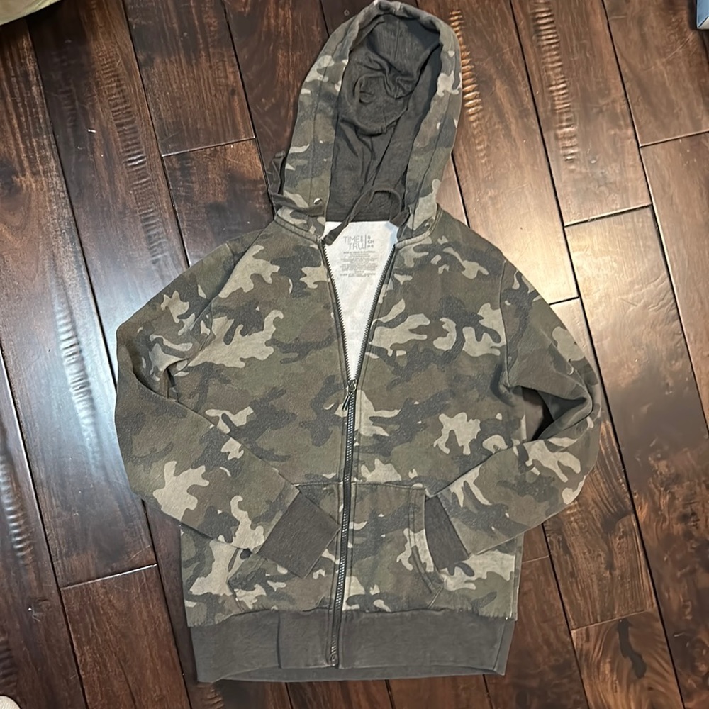 Camouflage hoodie small